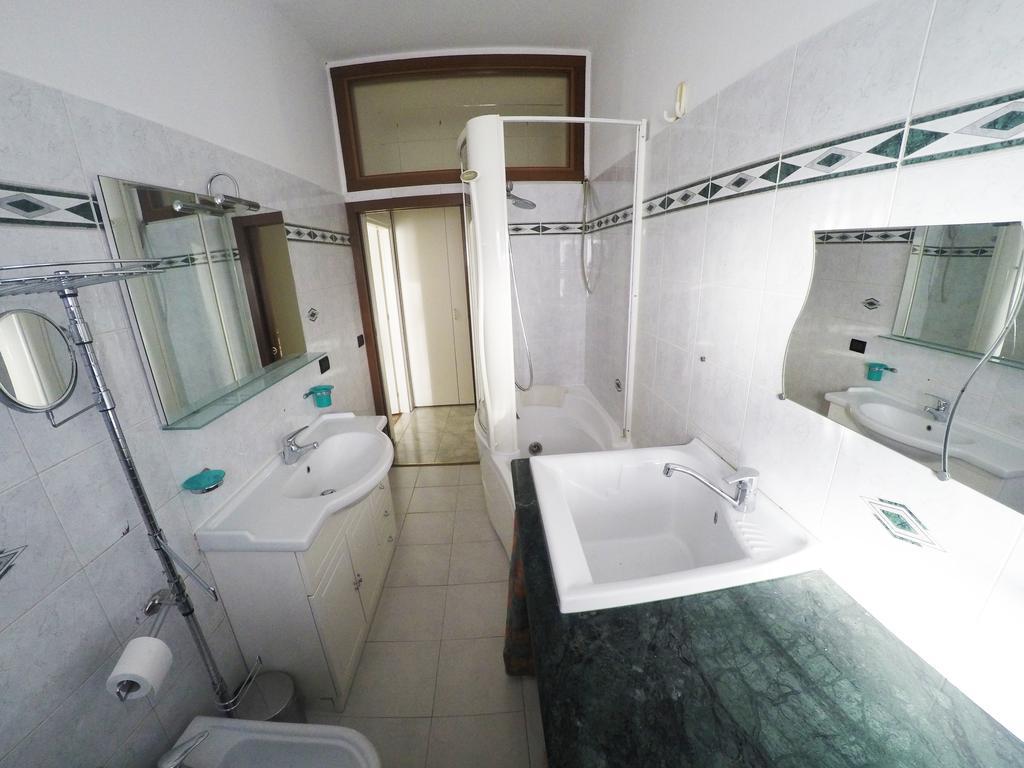 Casa Bella Fair Apartment Болоня Екстериор снимка