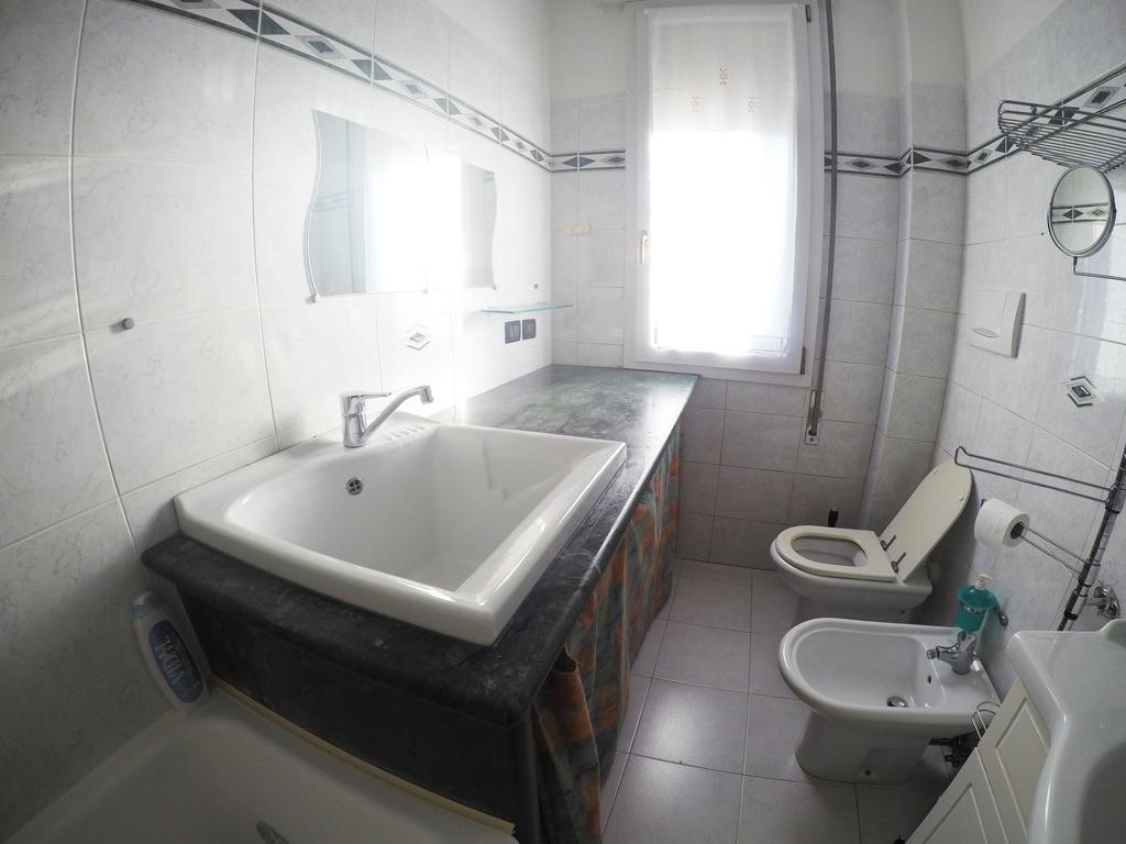Casa Bella Fair Apartment Болоня Екстериор снимка