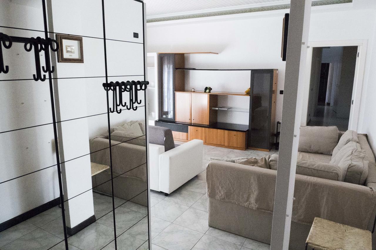 Casa Bella Fair Apartment Болоня Екстериор снимка